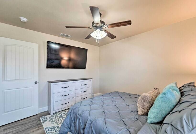 Quaint Lubbock Home ~ 6 Mi To Ttu + Downtown!