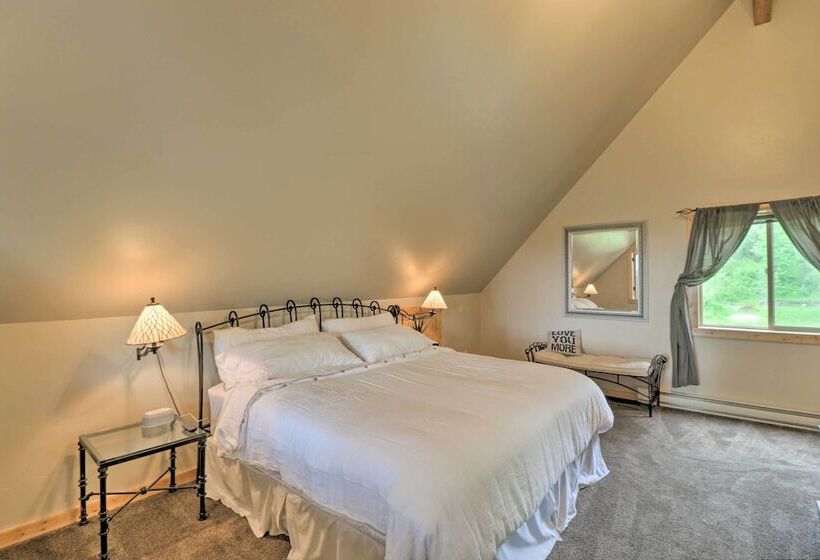 Quiet + Elegant Whitefish Home W/ Hot Tub