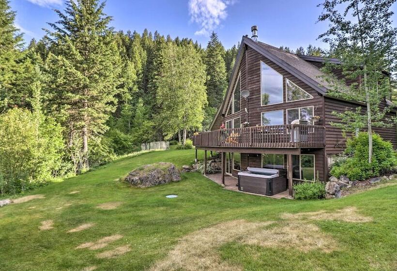 Quiet + Elegant Whitefish Home W/ Hot Tub