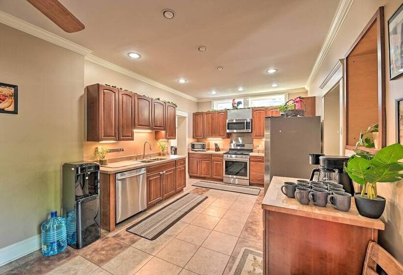 Quiet Oneonta Home Walk To Historic Dtwn!