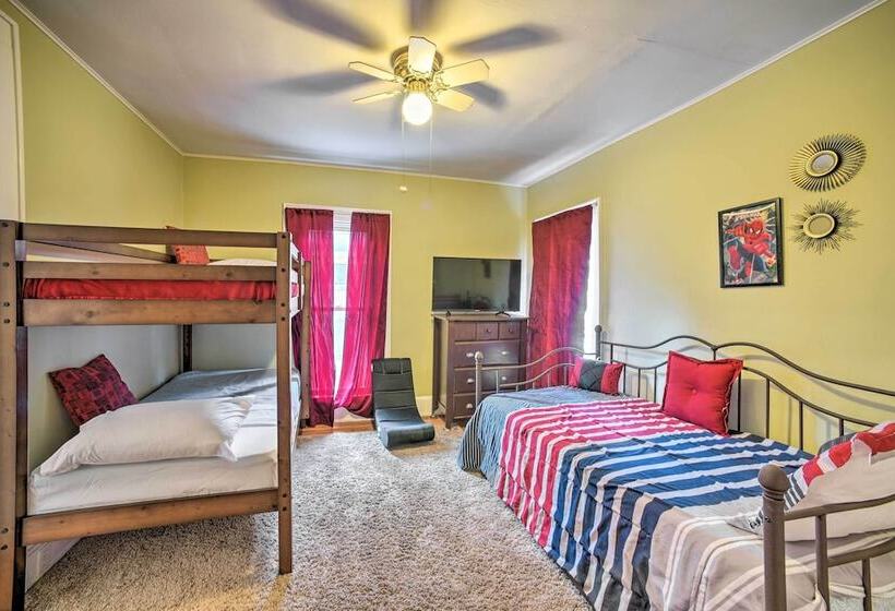 Quiet Oneonta Home Walk To Historic Dtwn!