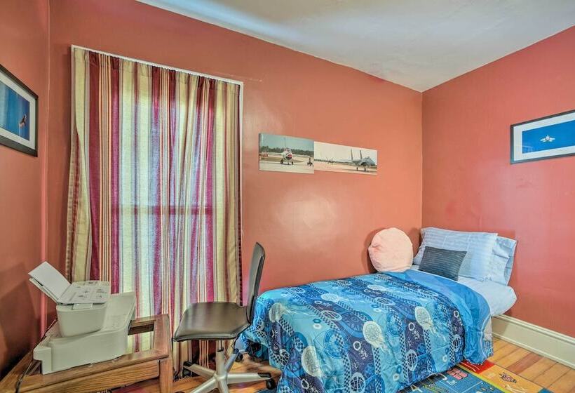 Quiet Oneonta Home Walk To Historic Dtwn!