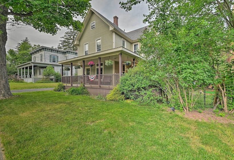 Quiet Oneonta Home Walk To Historic Dtwn!