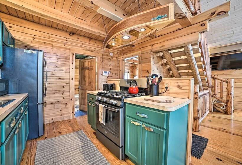 Rainbow Lodge  At Scenic Double J River Camp