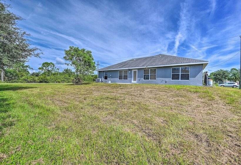 Ranch Style Lehigh Acres House With Big Backyard!
