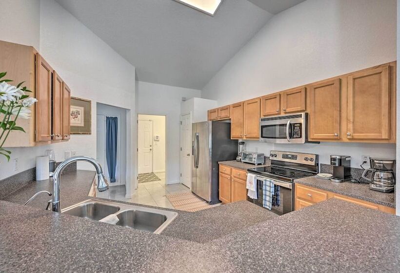 Ranch Style Lehigh Acres House With Big Backyard!