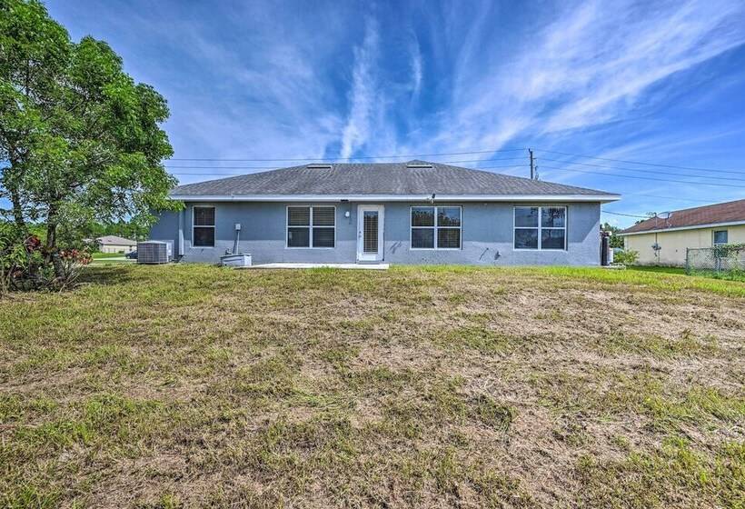 Ranch Style Lehigh Acres House With Big Backyard!