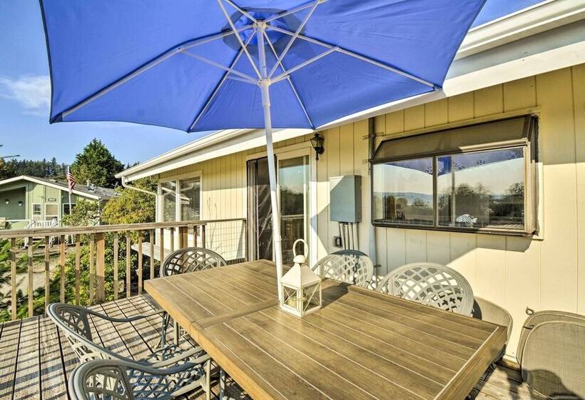 Relaxing Poulsbo Duplex W/ Liberty Bay Views!