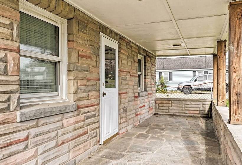 Remodeled Abingdon House W/ Spacious Yard!