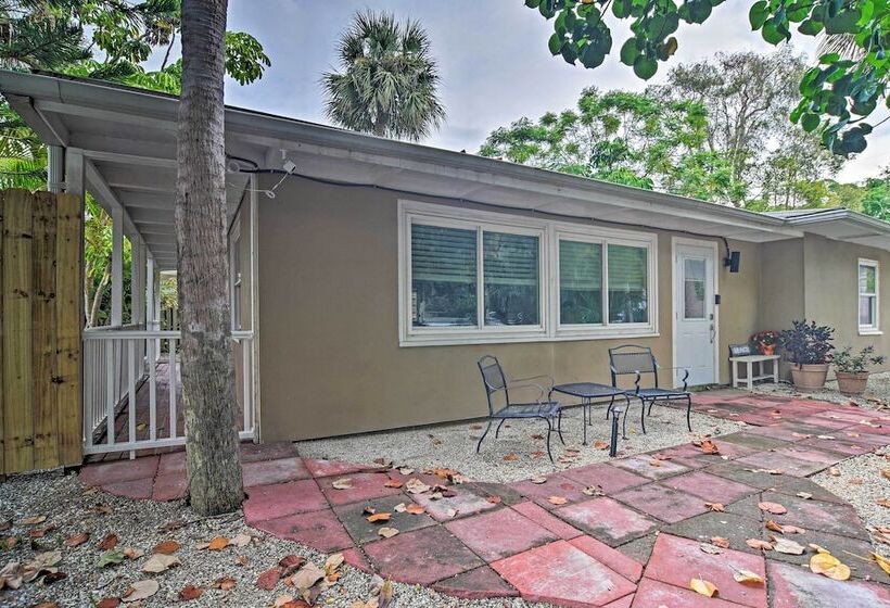 Retreat Half Mile To Beach/siesta Key Village