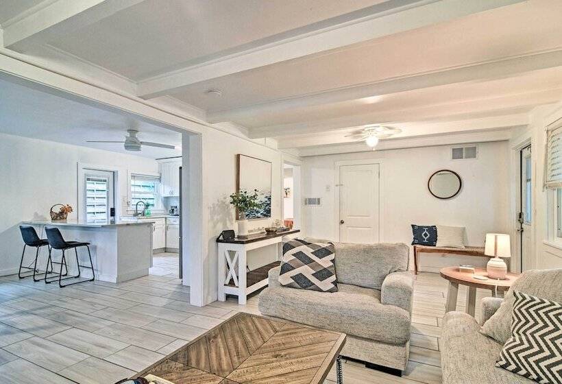 Retreat Half Mile To Beach/siesta Key Village