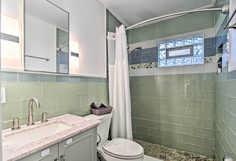 Retreat Half Mile To Beach/siesta Key Village