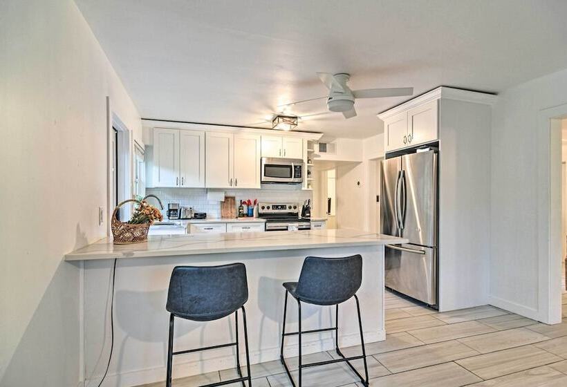 Retreat Half Mile To Beach/siesta Key Village