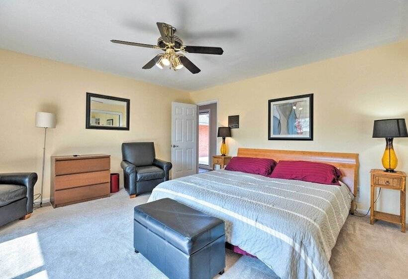 River S Edge Retreat With Kayaks & River Access!