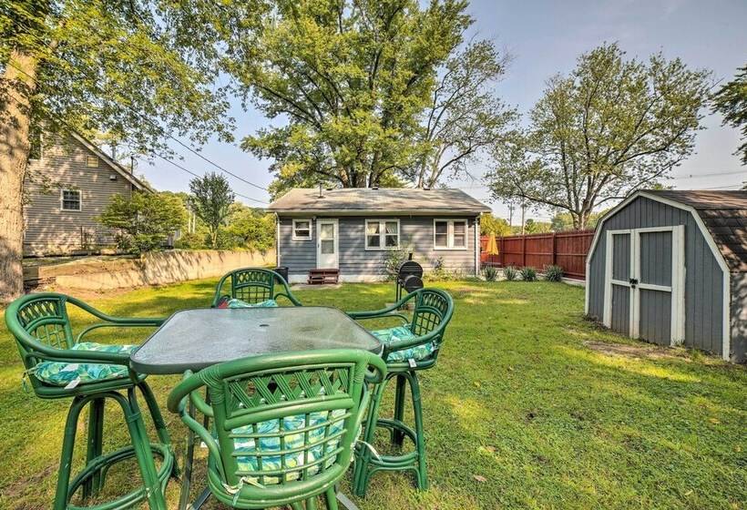 Riverside Niles Retreat W/ Fire Pit & Grill!