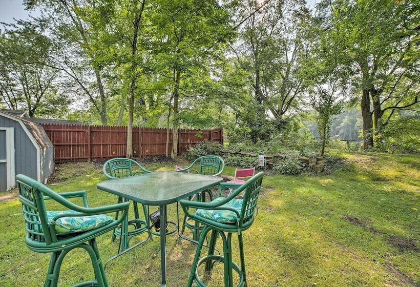 Riverside Niles Retreat W/ Fire Pit & Grill!