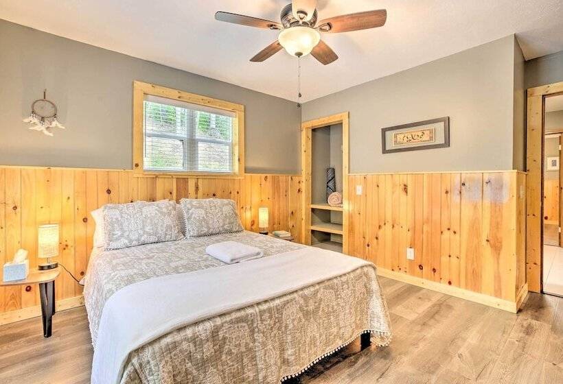 Red River Gorge Cabin W/ Private Hot Tub!