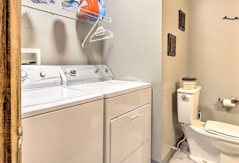 Red River Gorge Cabin W/ Private Hot Tub!