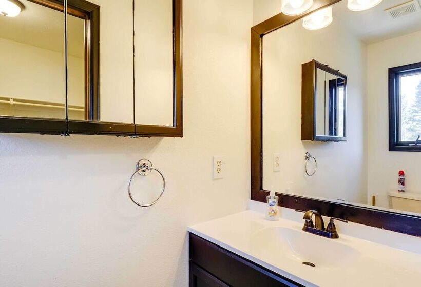 Roomy Alma Cabin W/ Pool Table: Ski, Hike, & Fish!