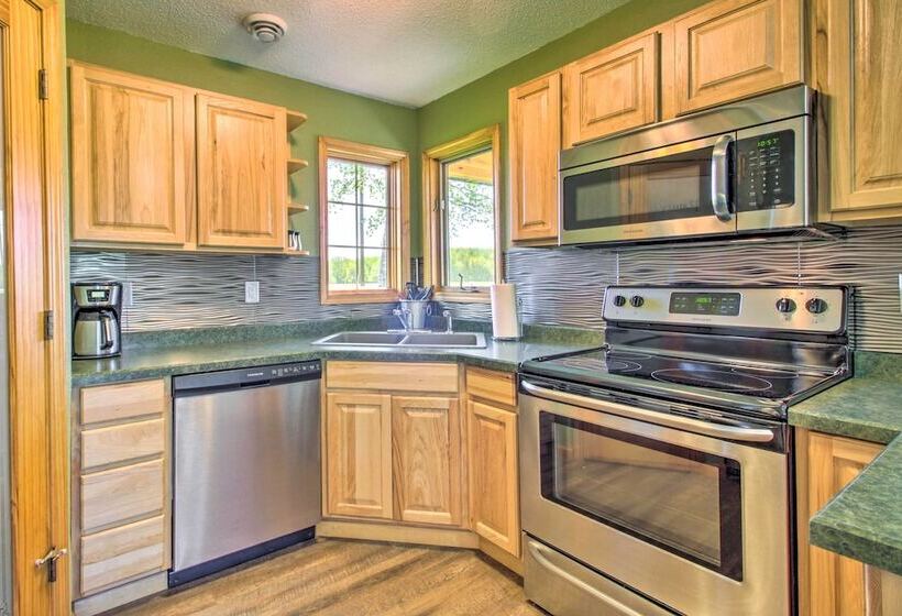 Rural  Harry S House  W/ Fire Pit On 20 Acres