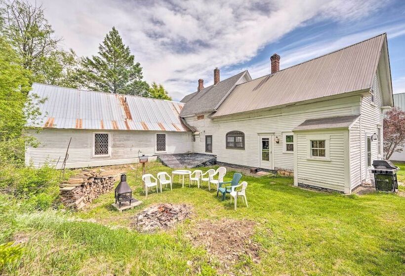 Rustic & Historic Guildhall Farmhouse W/ Fire Pit!