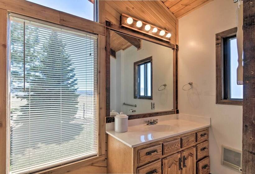 Rustic Cabin 20 Mins To Capitol Reef Nat L Park!