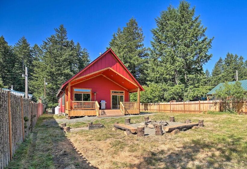 Rustic Cabin Near Mt Rainier: Fire Pit & Bbq!