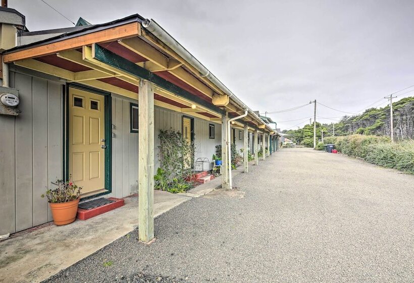 Sanderling Sea Cottages, Unit 2: Walk To Coast!