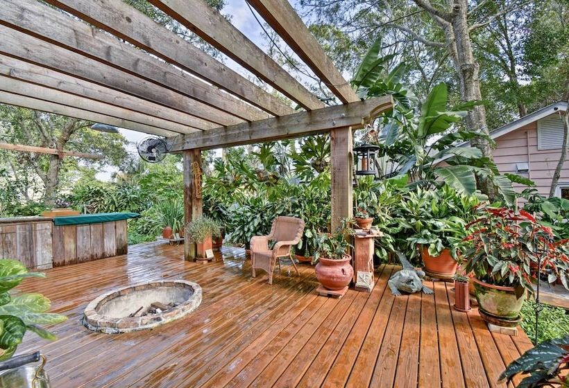 Sarasota Bungalow W/ Pergola, Garden & Waterfalls!