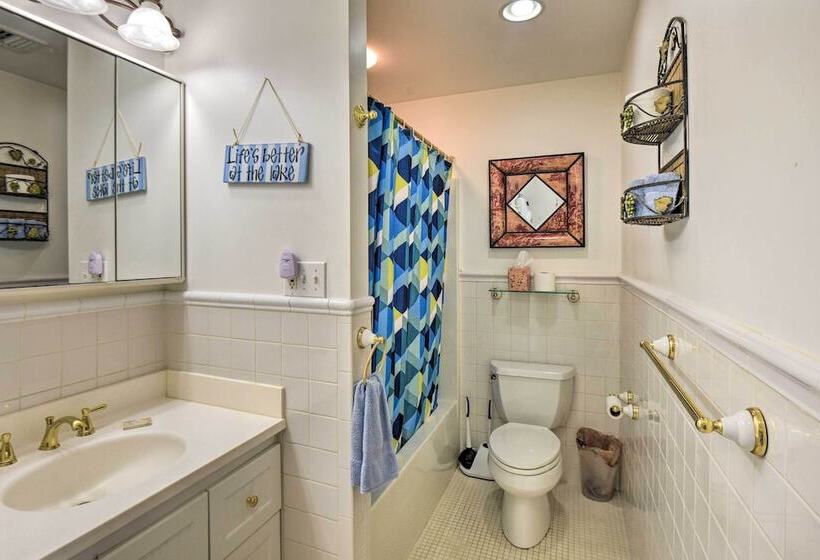 Scenic Little Ossipee Lake Retreat W/ Grill!