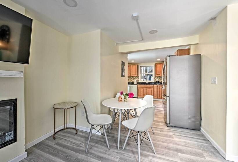 Seaside Wildwood Haven: Walk To Boardwalk/beach!