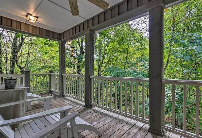 Secluded Cabin Between Boone & Blowing Rock!