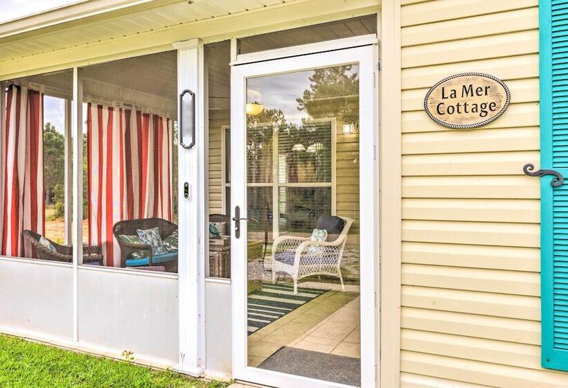 Secluded  La Mer Cottage  < 1 Mi To Beach!