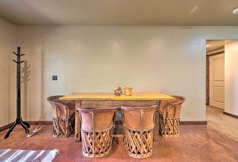 Secluded Sterling Abode: Near Palisade State Park!