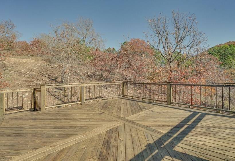 Secluded Tuskahoma Retreat W/ Deck & Views!