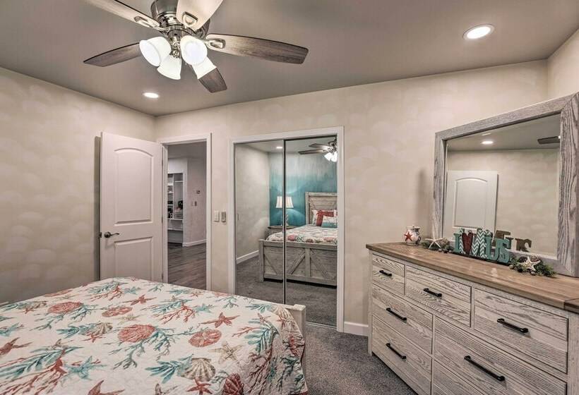 Cozy Seneca Falls Home Close To Cayuga Wine Trail!