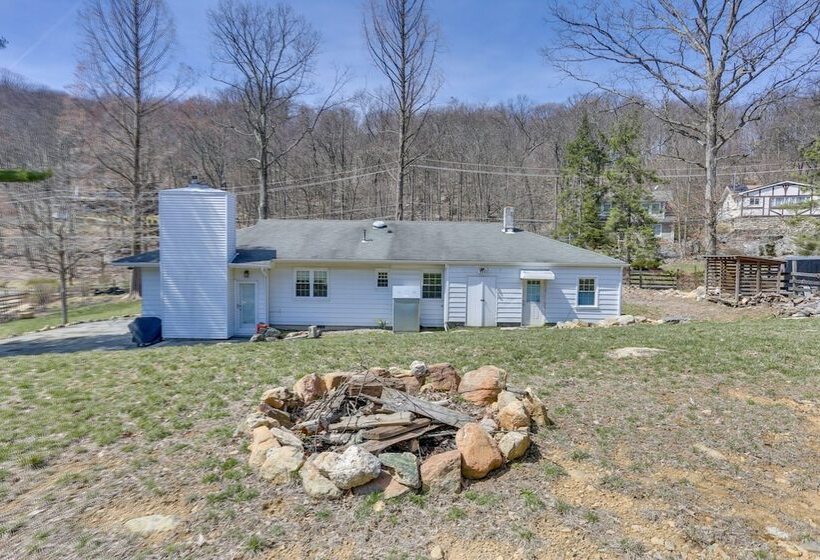 Serene Hopatcong Cottage W/ 50 Foot Dock!