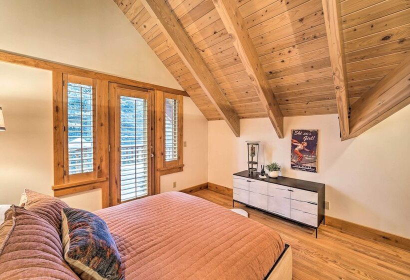 Serene Sun Valley Home W/ Hot Tub & Mtn Views