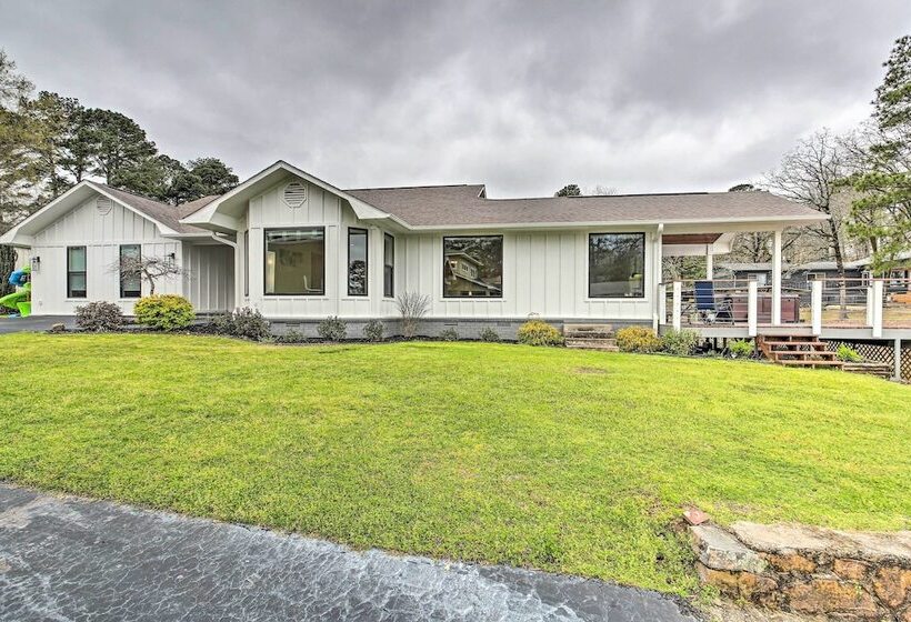 Boat Dock & Kayaks: Waterfront Hot Springs Home!