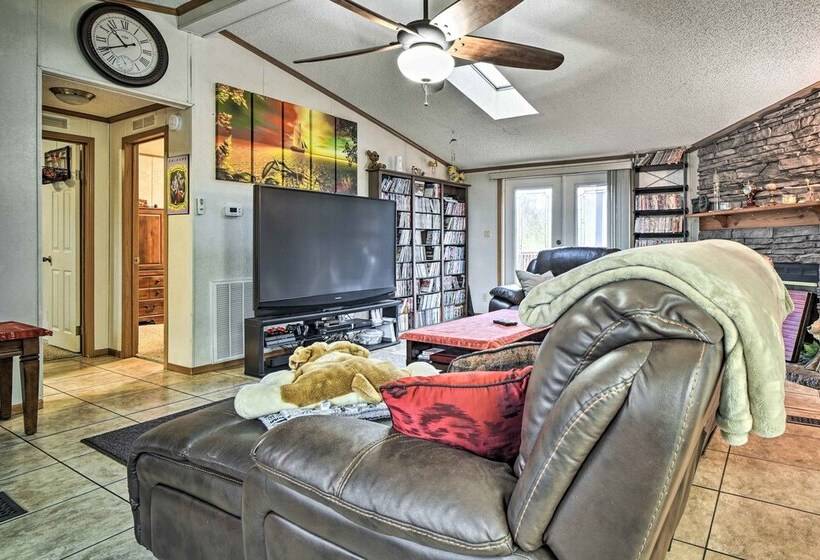 Sevierville Home: Lookout Deck, 10 Mi To Dollywood