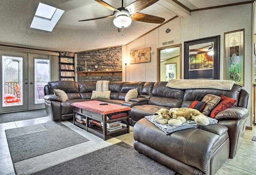 Sevierville Home: Lookout Deck, 10 Mi To Dollywood