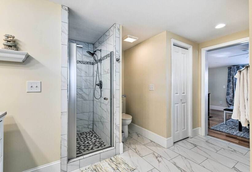 Skipper S Lighthouse  Retreat On Lake Norman