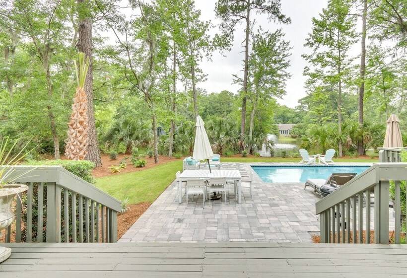 Golf, Dine & Swim: Sleek Palmetto Dunes Home!