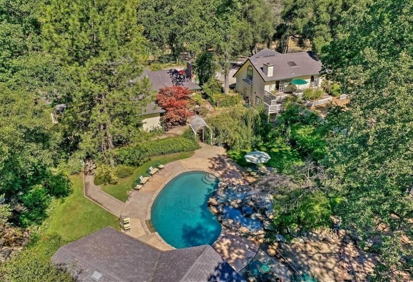 Sonora Home On 10 Resort Acres W/ Shared Pool!