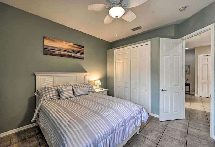 Canalfront Oasis: Cape Coral Home W/ Pool & Spa