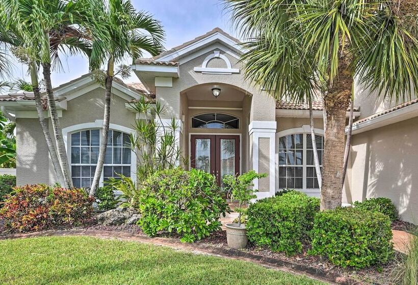 Canalfront Oasis: Cape Coral Home W/ Pool & Spa