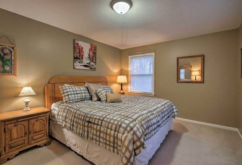 Spacious Family Home   17 Miles To Winston Salem!