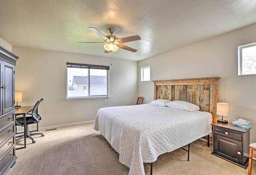 Spacious Family Home W/ Large Deck & Fire Pit!