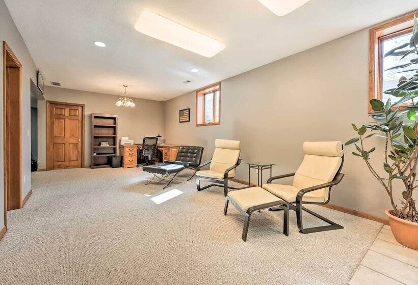 Spacious Fort Wayne Home W/ Yard + Gas Grill!