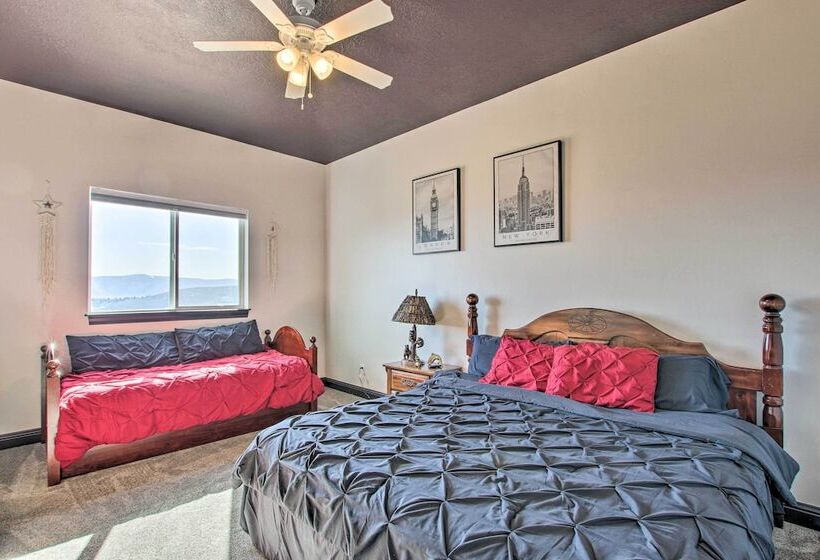 Spacious Home W/ Mtn Views: 2 Mi To Bear Lake!